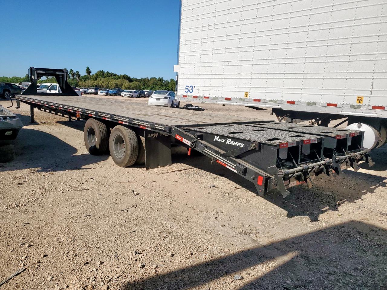 Lot #3275463746 2024 TRAIL MAXX DECKOVER EQUIPMENT