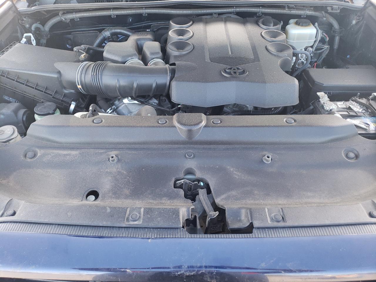 TOYOTA 4RUNNER SR5/SR5 PREMIUM