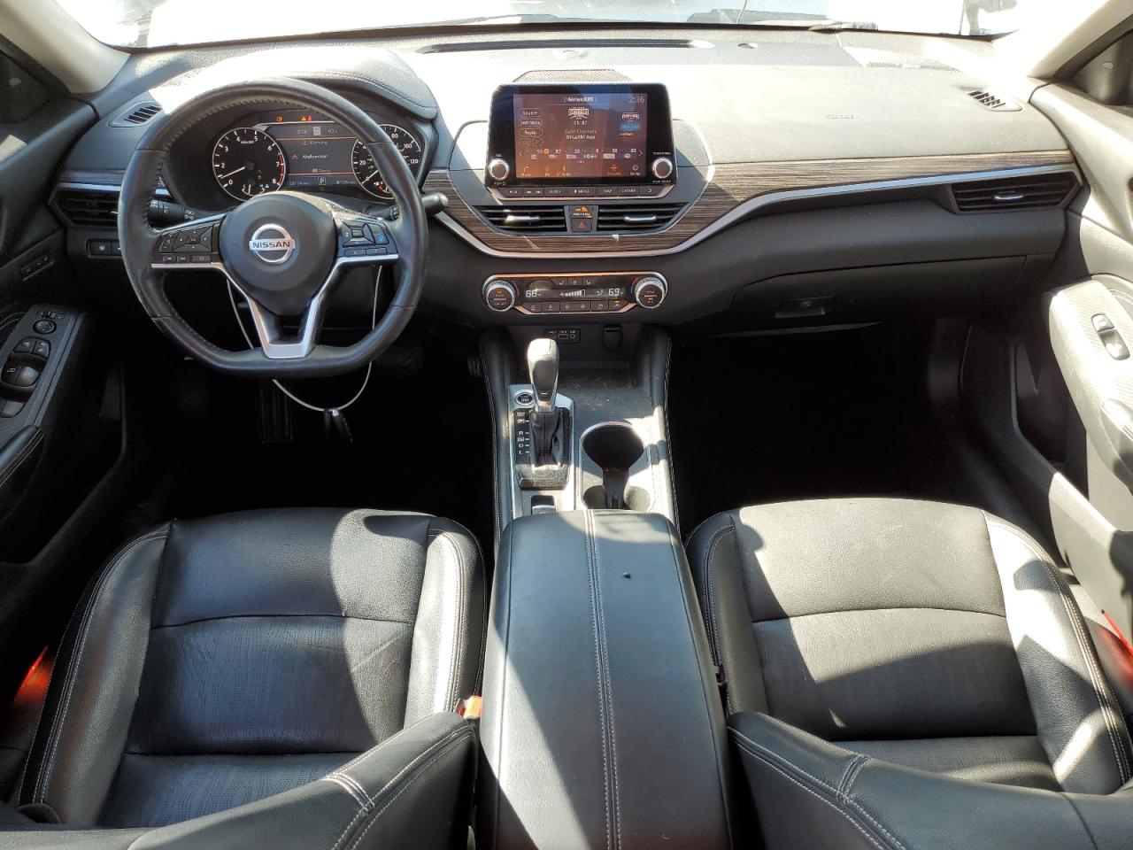 NISSAN ALTIMA PLATINUM