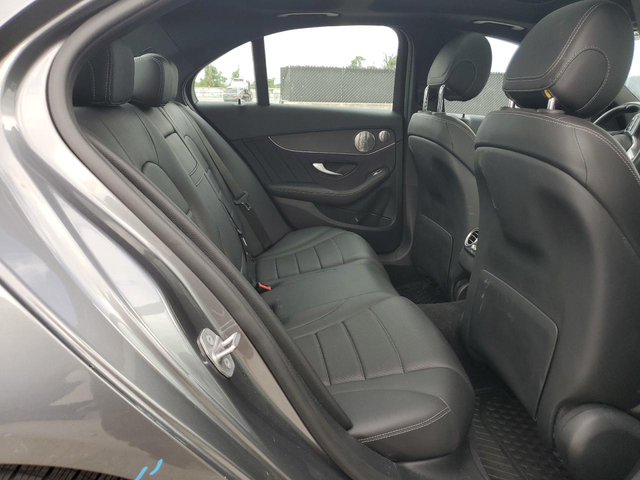 MERCEDES-BENZ C-CLASS 300