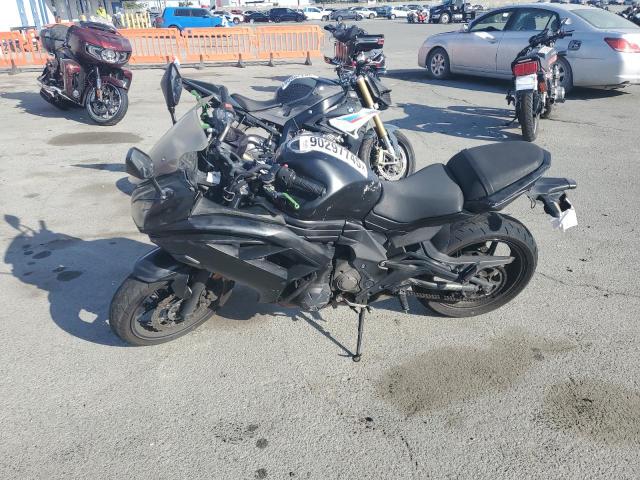 2015 KAWASAKI EX650 F JKAEXEF1XFDA19717