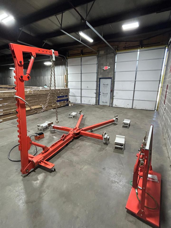 Lot #3256595480 2025 OTHERS 4 CLAMP FRAME PULLER