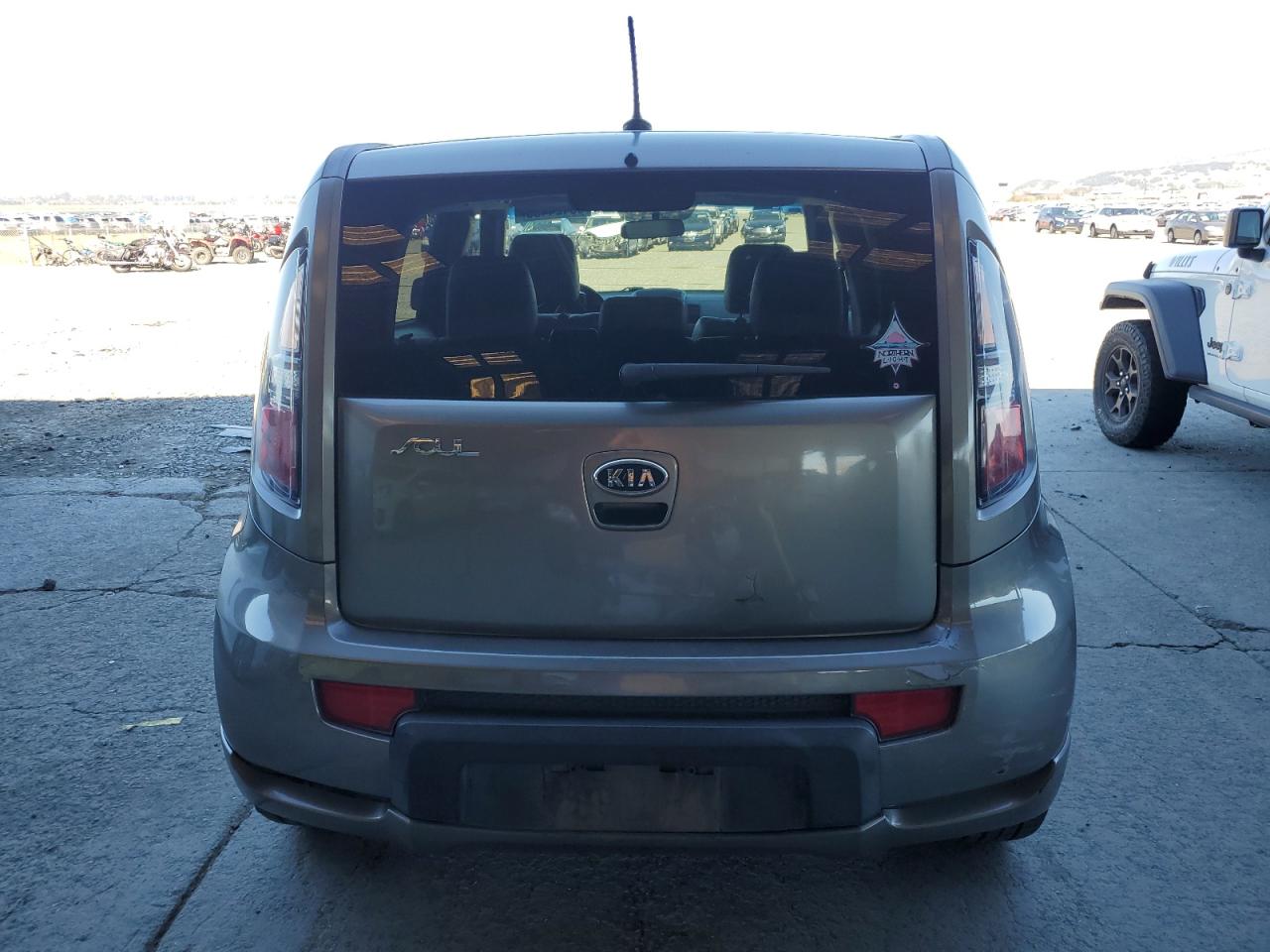 KIA SOUL +