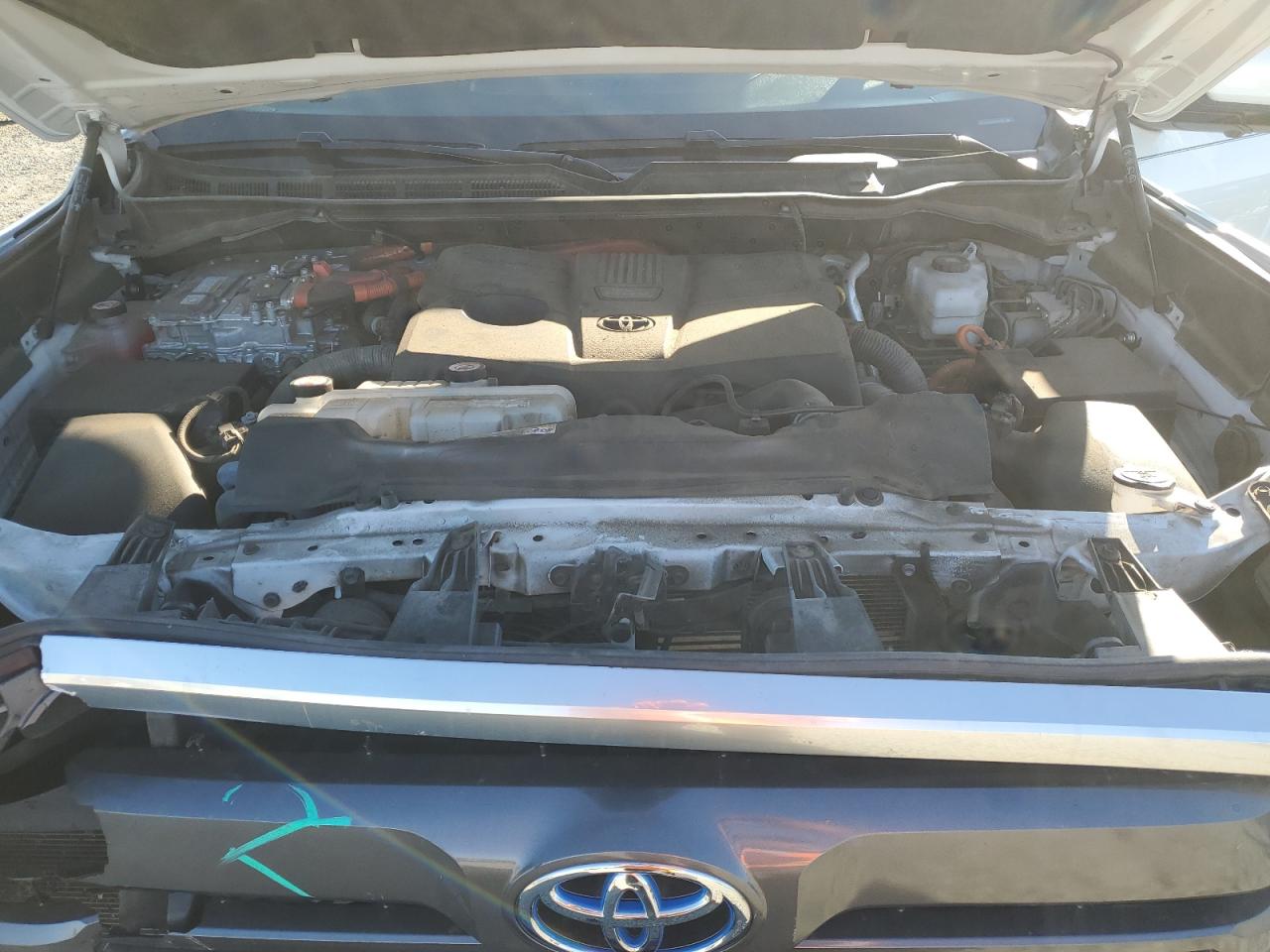 TOYOTA TUNDRA CREWMAX LIMITED