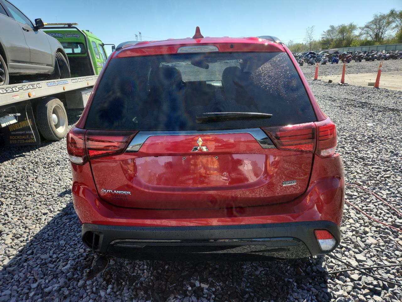 MITSUBISHI OUTLANDER SE