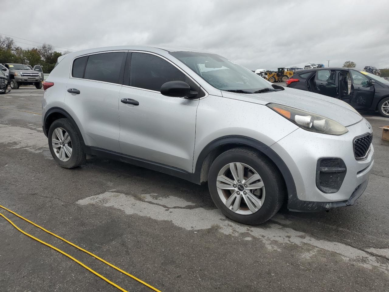 KIA SPORTAGE LX