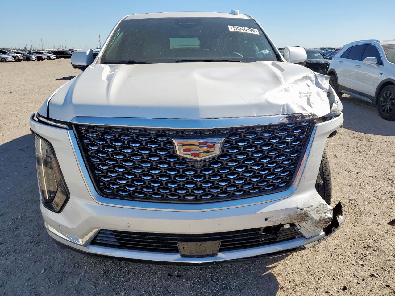 CADILLAC ESCALADE PREMIUM LUXURY