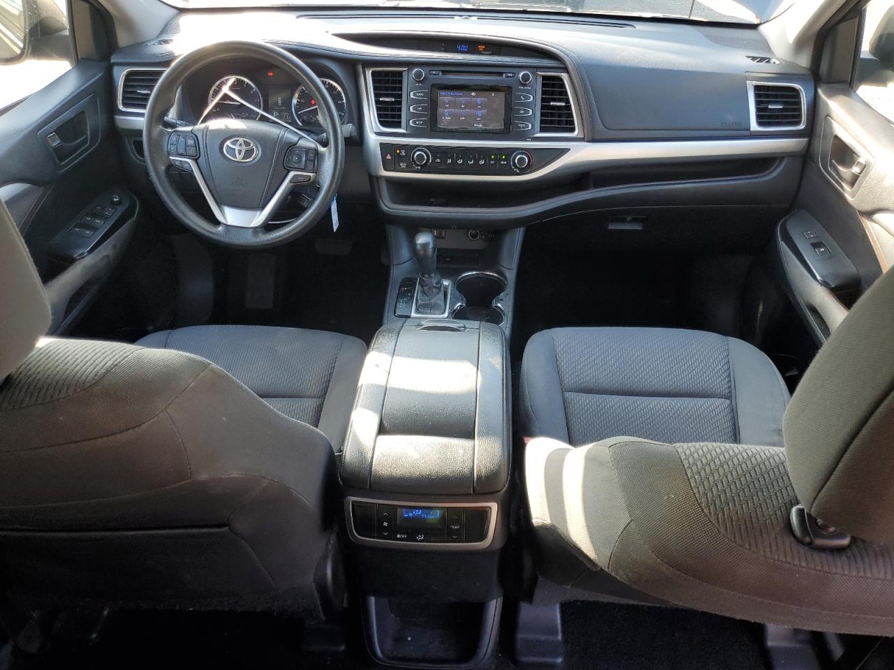 TOYOTA HIGHLANDER LE