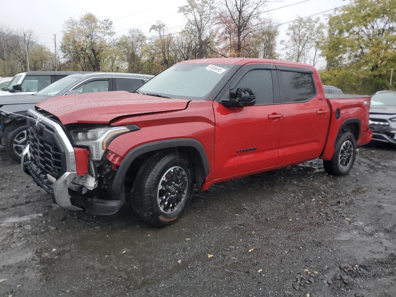 TOYOTA TUNDRA CREWMAX SR