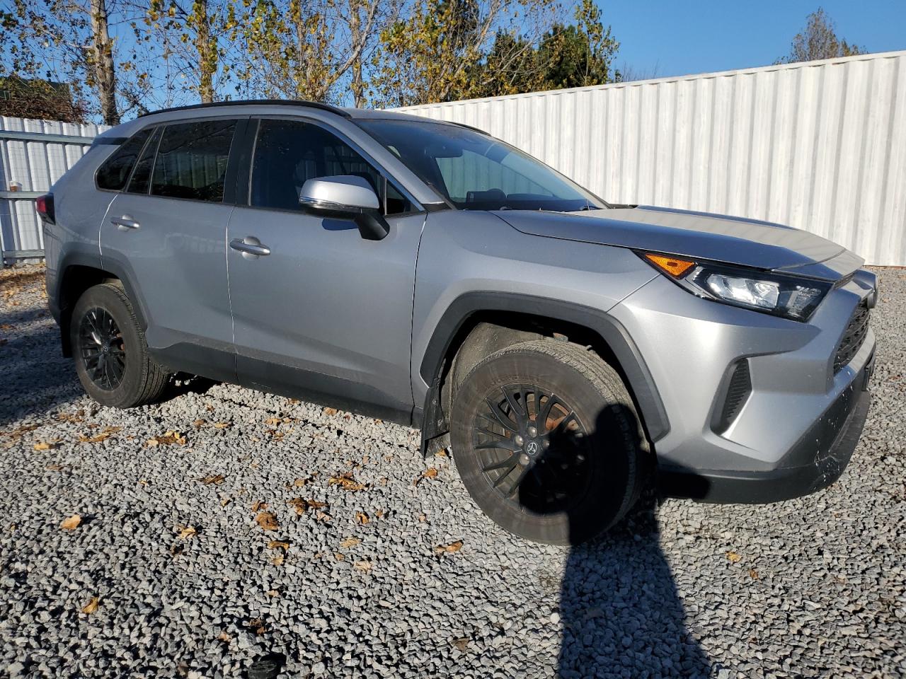 TOYOTA RAV4 LE
