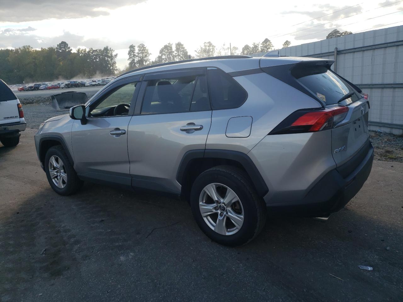 TOYOTA RAV4 XLE