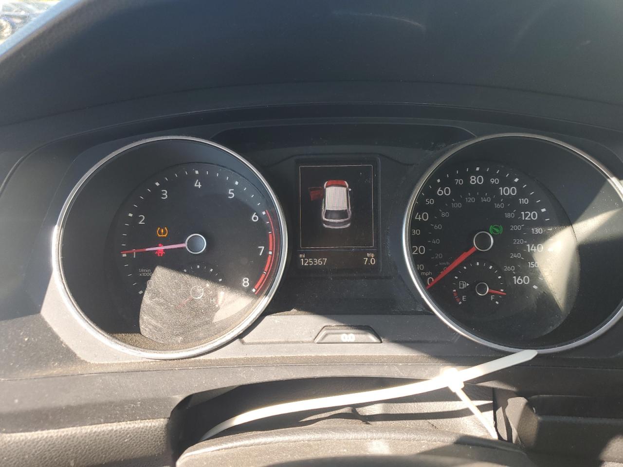 VOLKSWAGEN TIGUAN SE