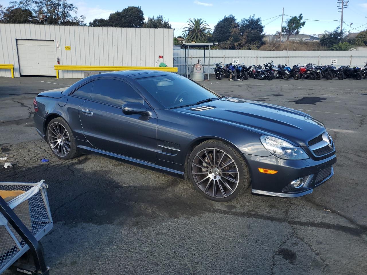 MERCEDES-BENZ SL-CLASS 550