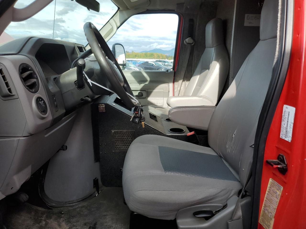 FORD ECONOLINE E450 SUPER DUTY CUTAWAY VAN