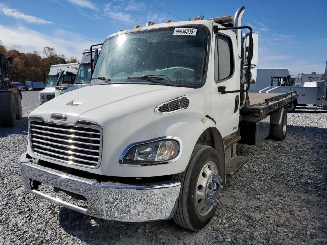 FREIGHTLINER M2 106 MED