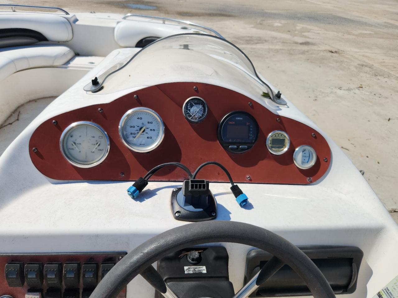 Lot #3261980506 2005 HURRICANE/GODFREY MARINE BOAT