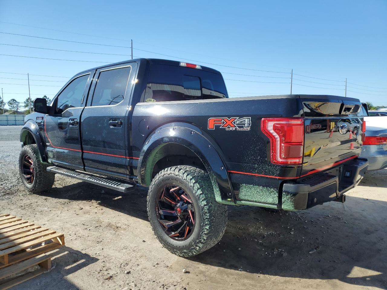 FORD F-150 SUPERCREW