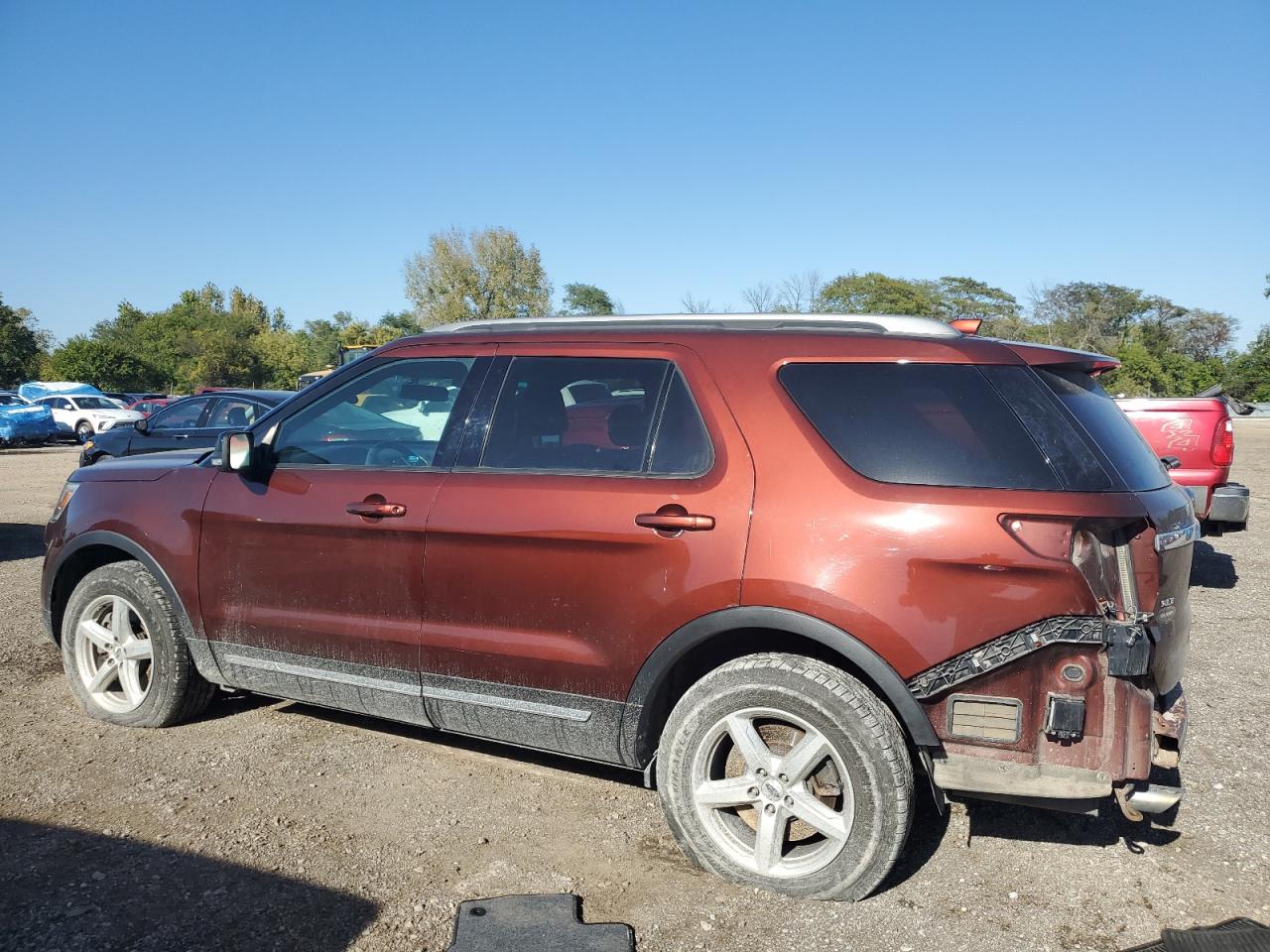 FORD EXPLORER XLT