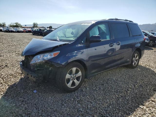TOYOTA SIENNA LE