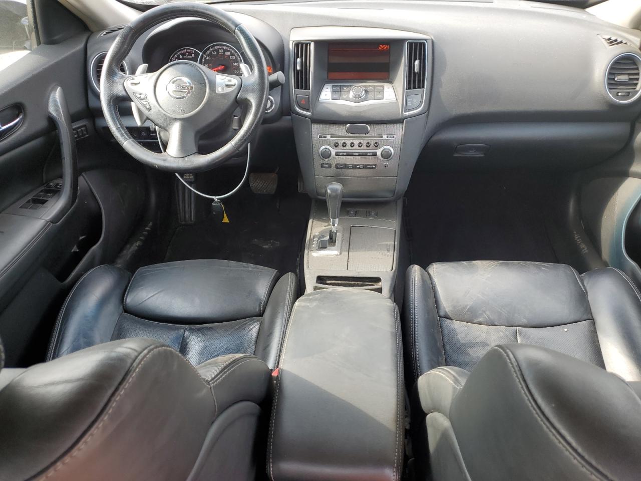NISSAN MAXIMA S