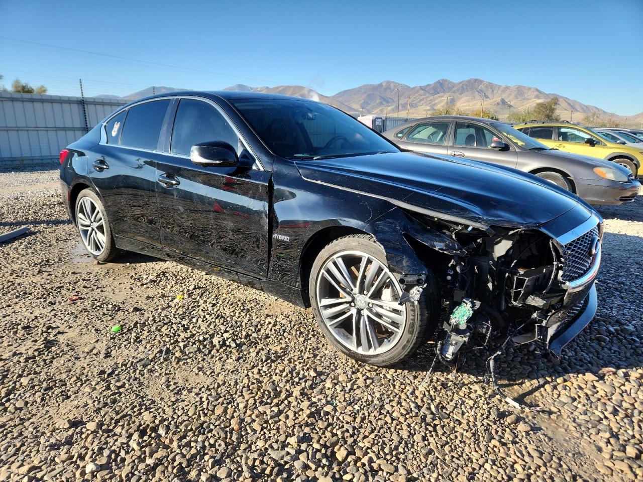 INFINITI Q50 HYBRID PREMIUM