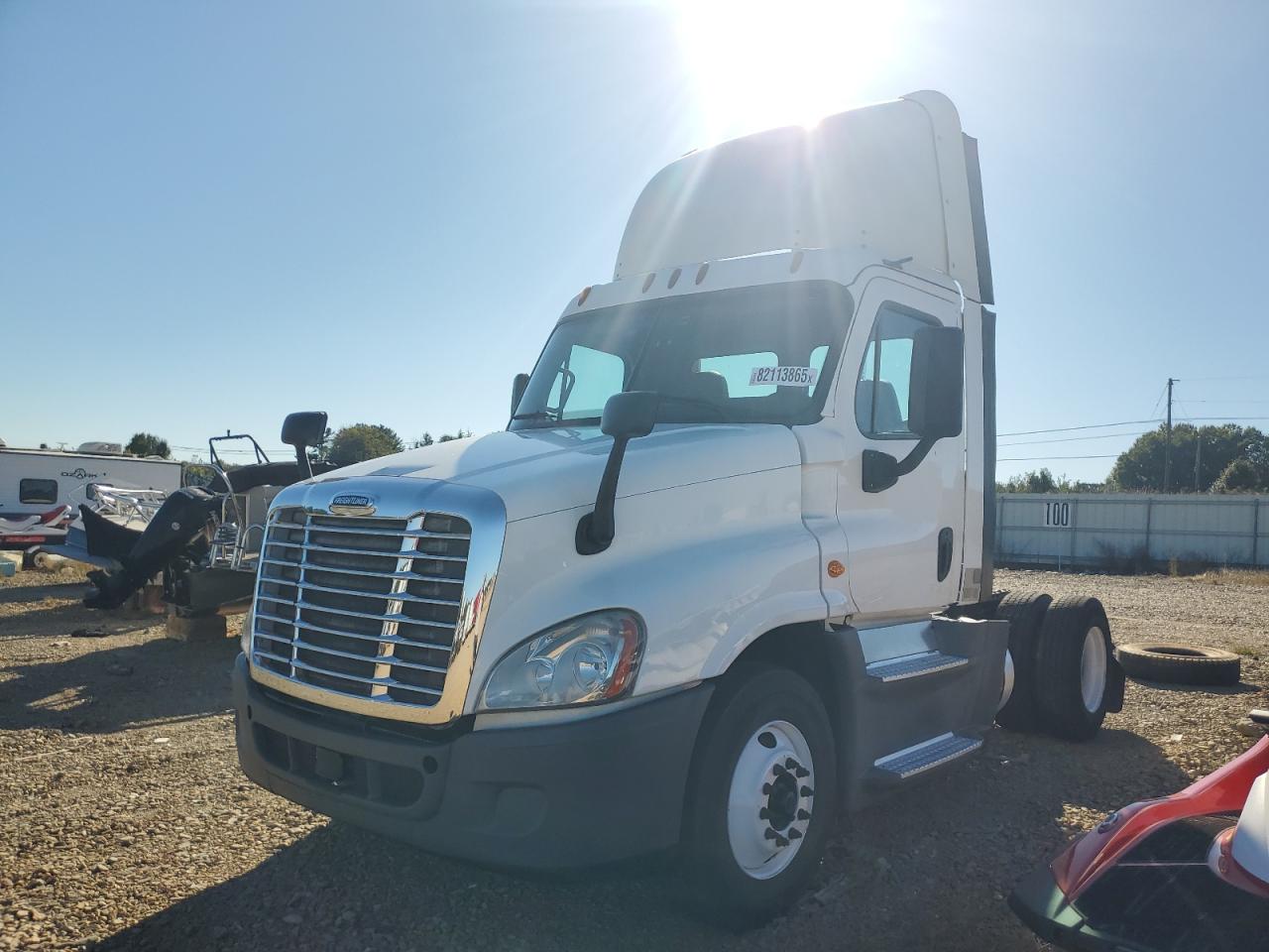 Lot #3266892053 2016 FREIGHTLINER CASCADIA 1