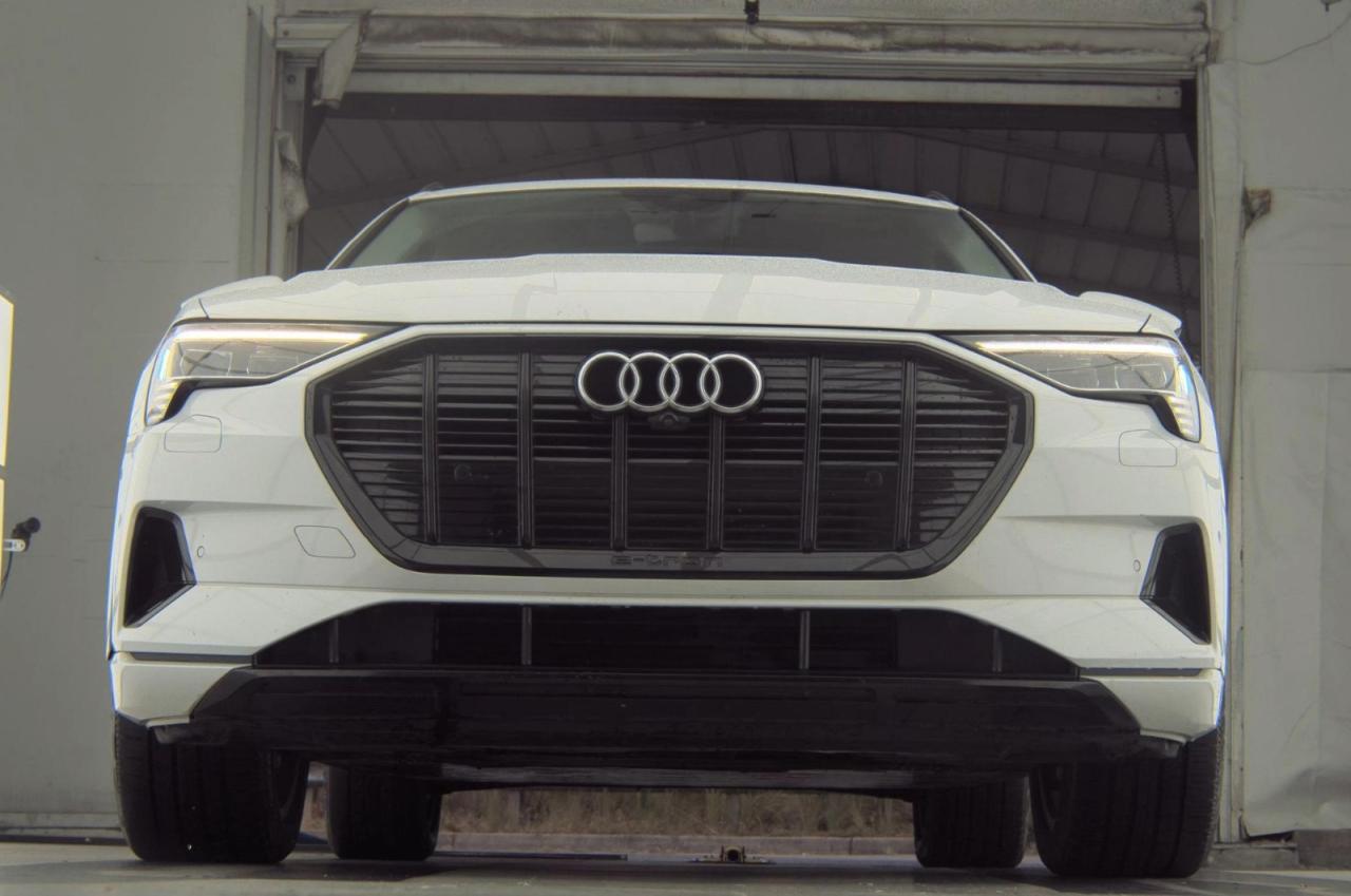AUDI E-TRON PREMIUM
