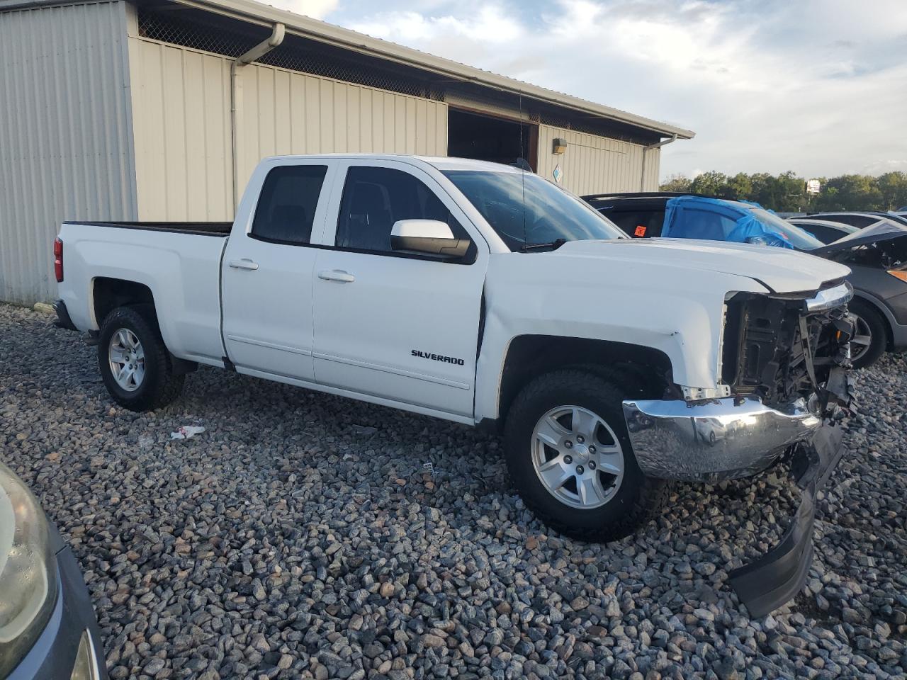 CHEVROLET SILVERADO C1500 LT