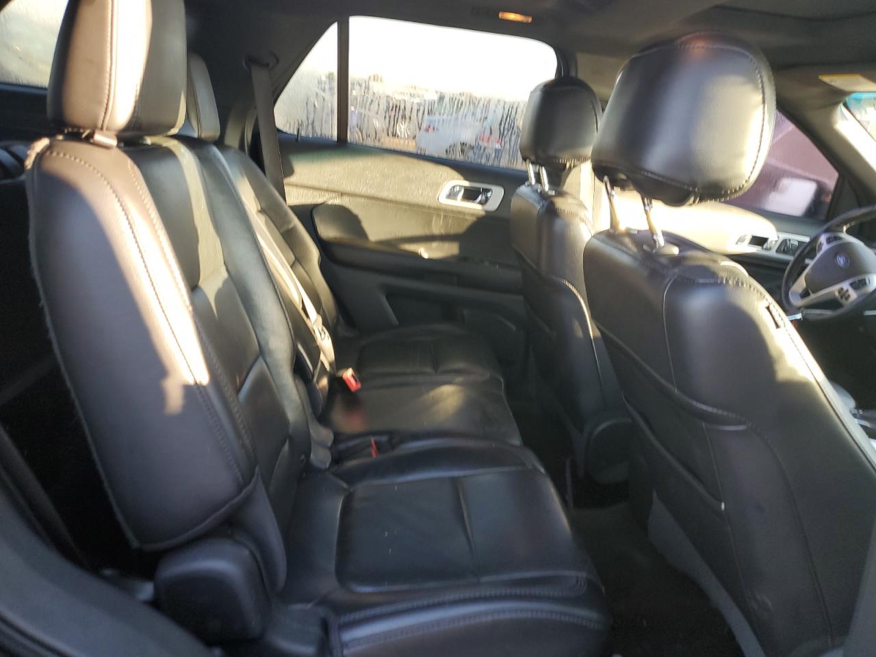 FORD EXPLORER LIMITED