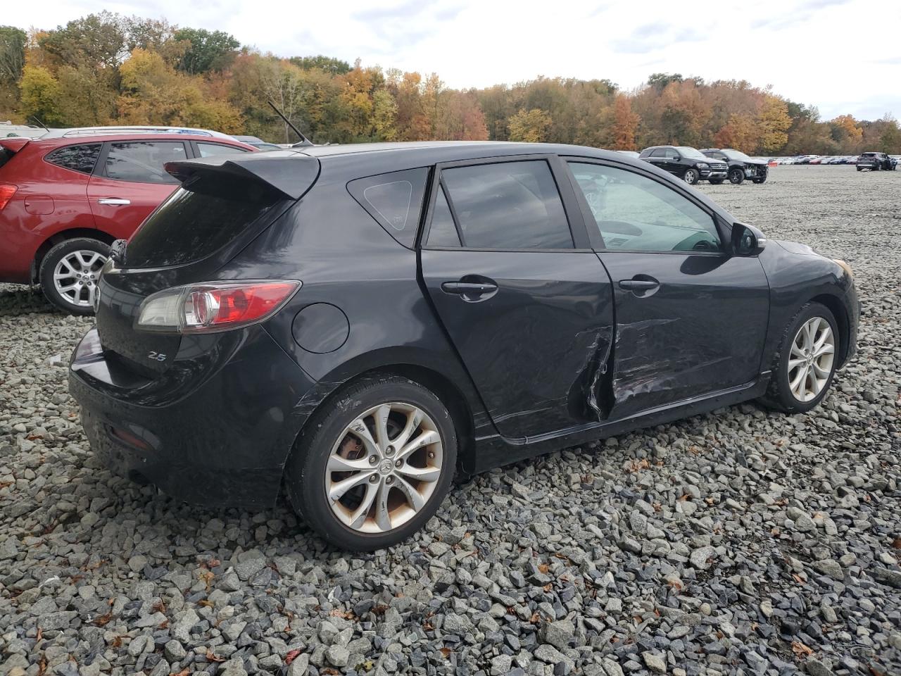 MAZDA 3 S