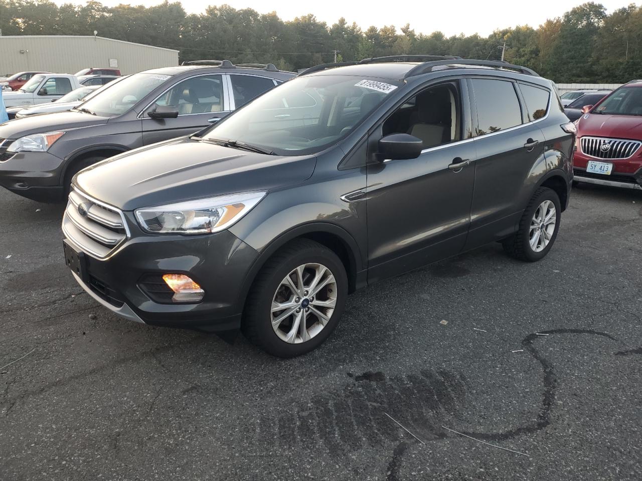 FORD ESCAPE SE