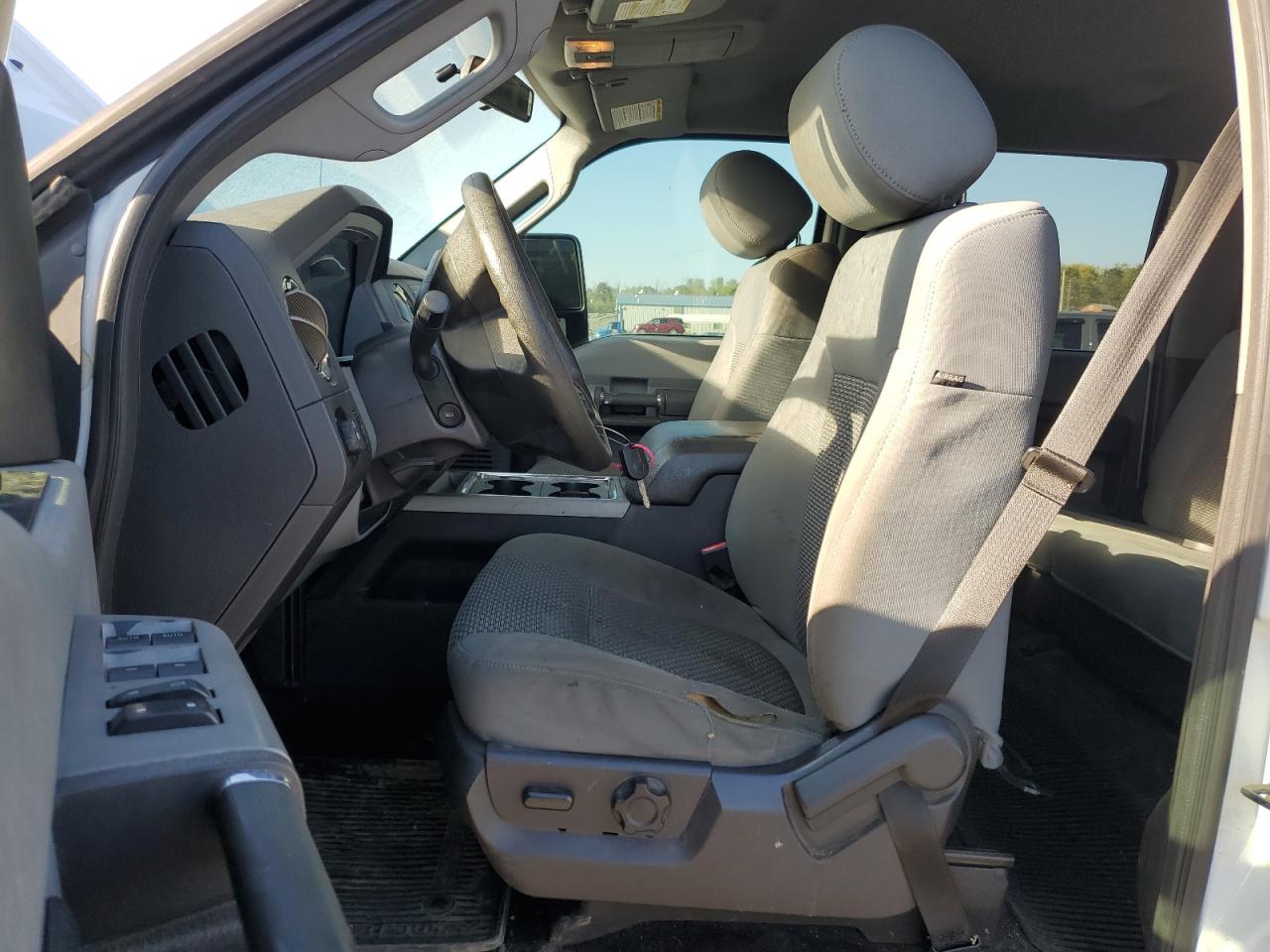 FORD F-250 SUPER DUTY