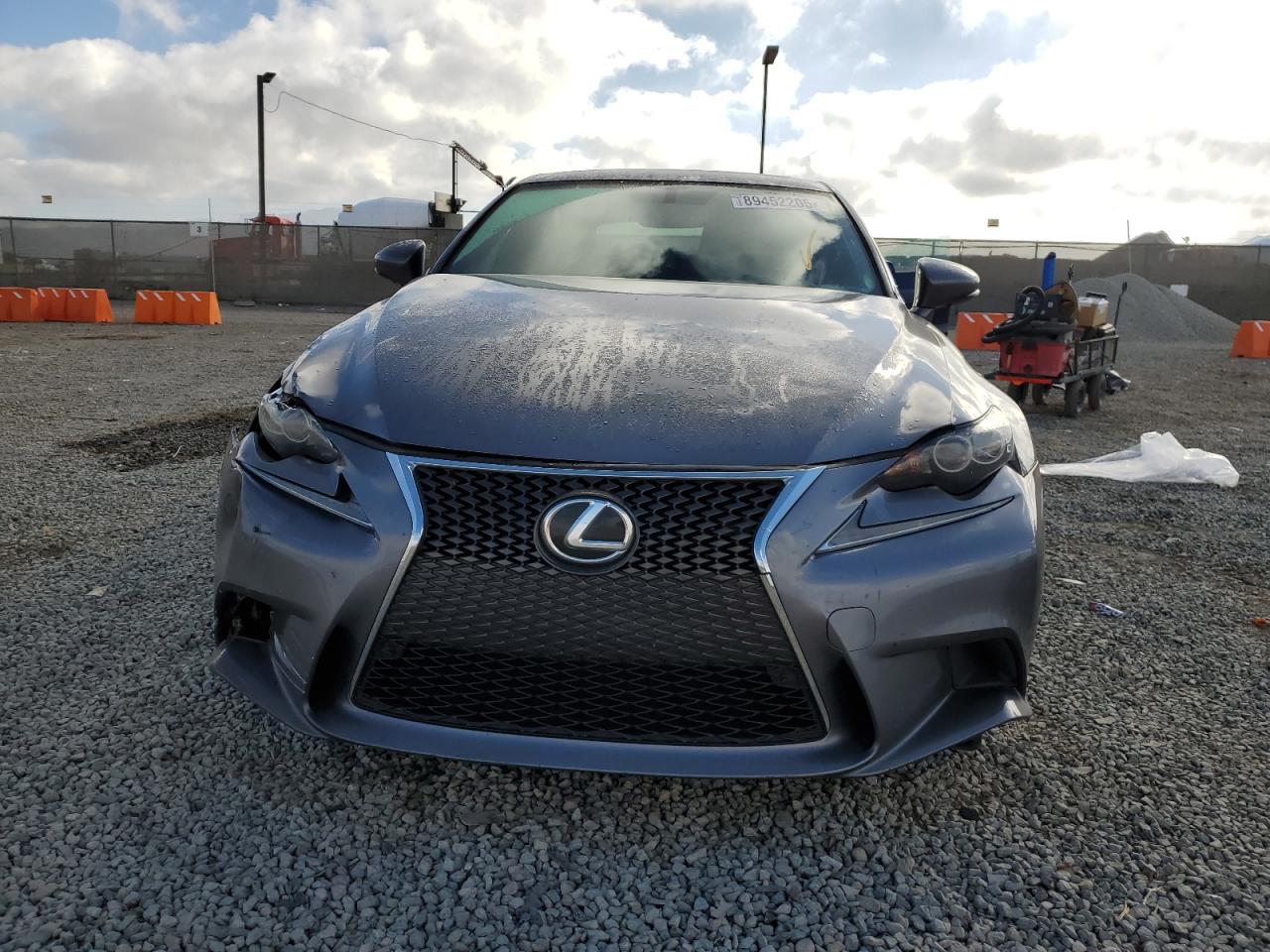 LEXUS IS 200T