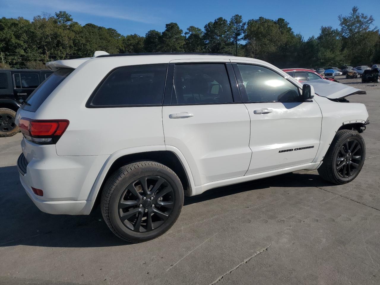 JEEP GRAND CHEROKEE LAREDO