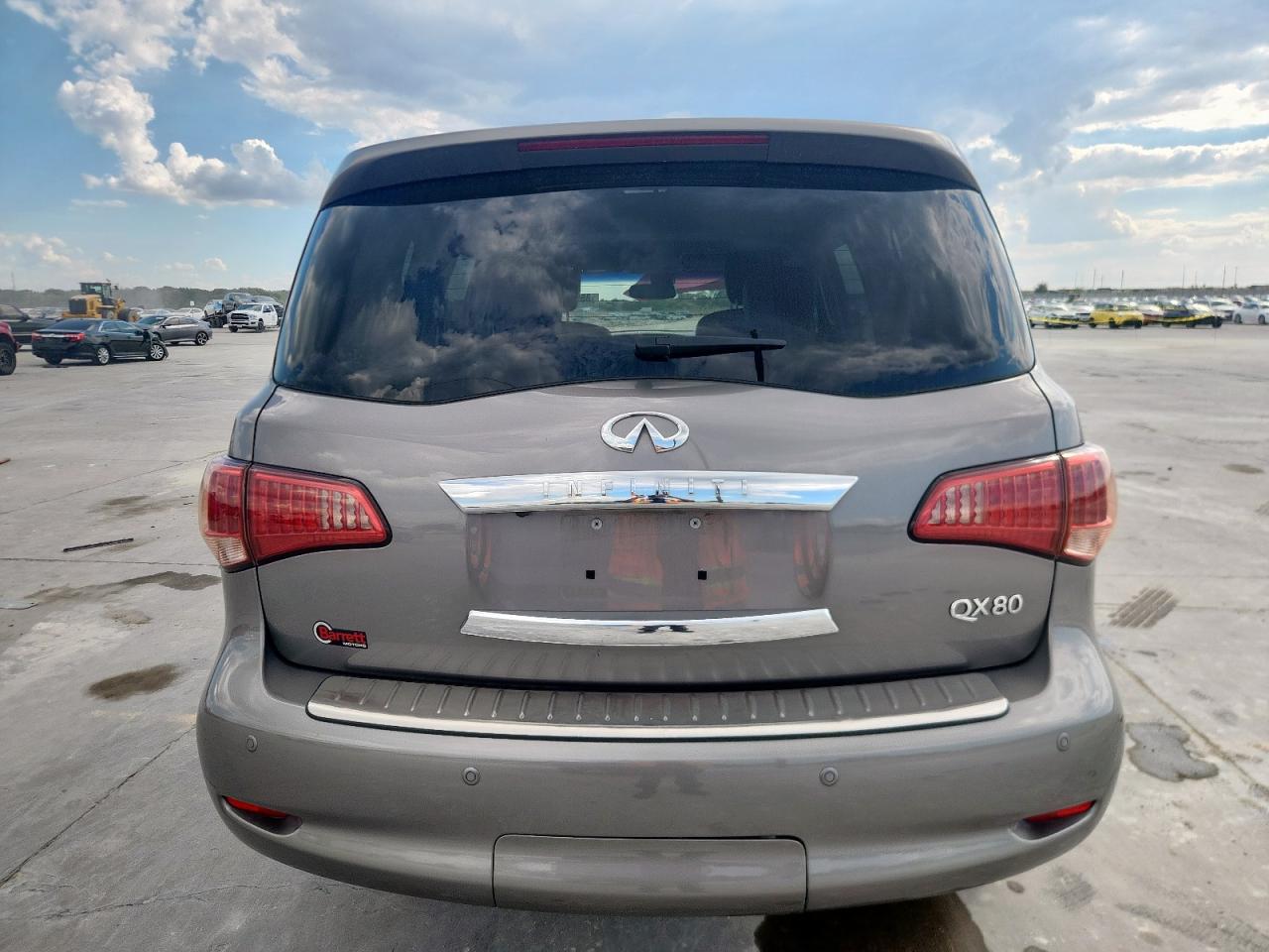INFINITI QX80