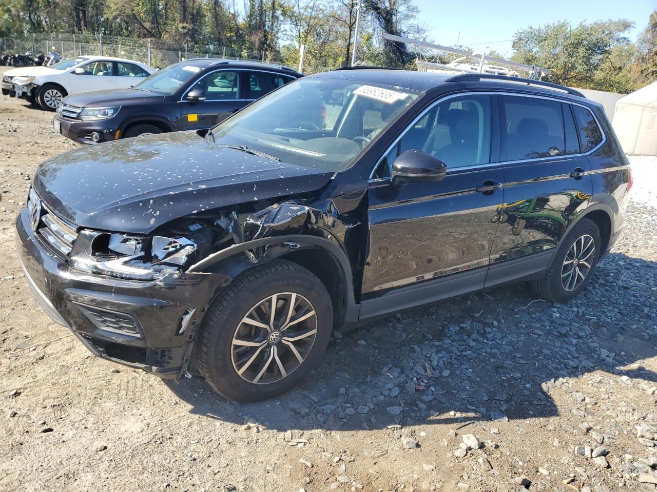 VOLKSWAGEN TIGUAN SE