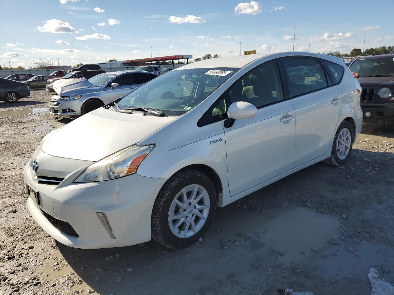 Lot #3290473772 2014 TOYOTA PRIUS V