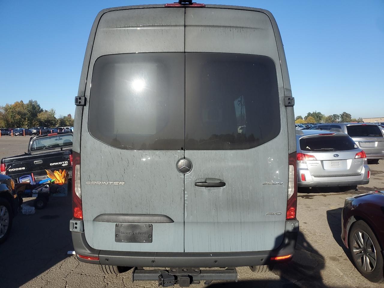 MERCEDES-BENZ SPRINTER 2500