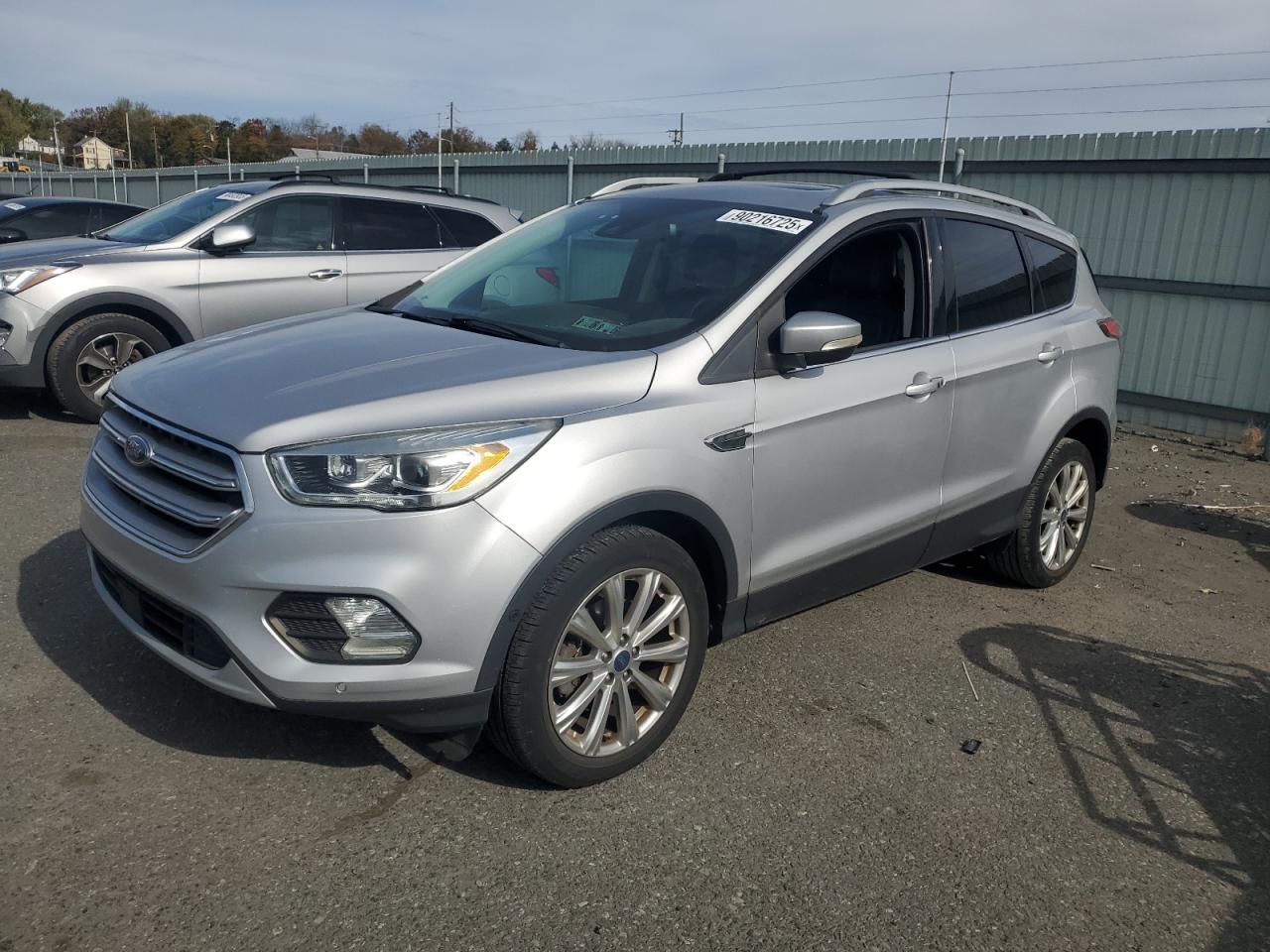 FORD ESCAPE TITANIUM