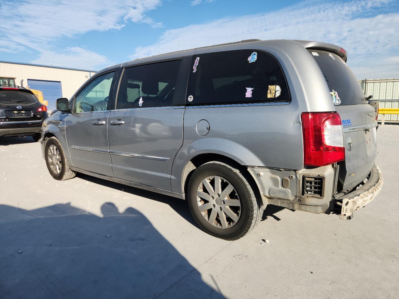 CHRYSLER TOWN & COUNTRY TOURING