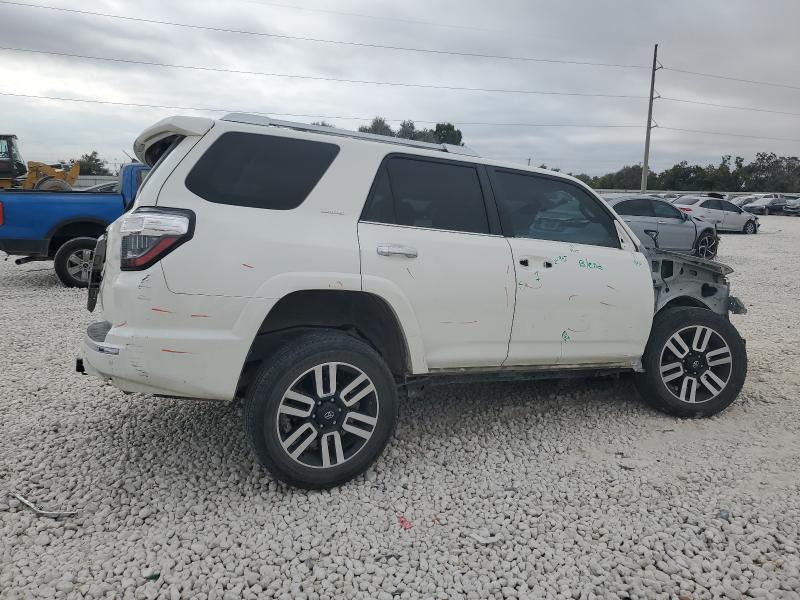 2016 TOYOTA 4RUNNER SR - JTEZU5JR4G5142026