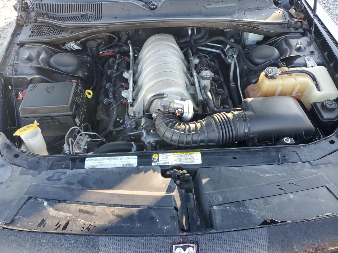 DODGE CHALLENGER SRT-8