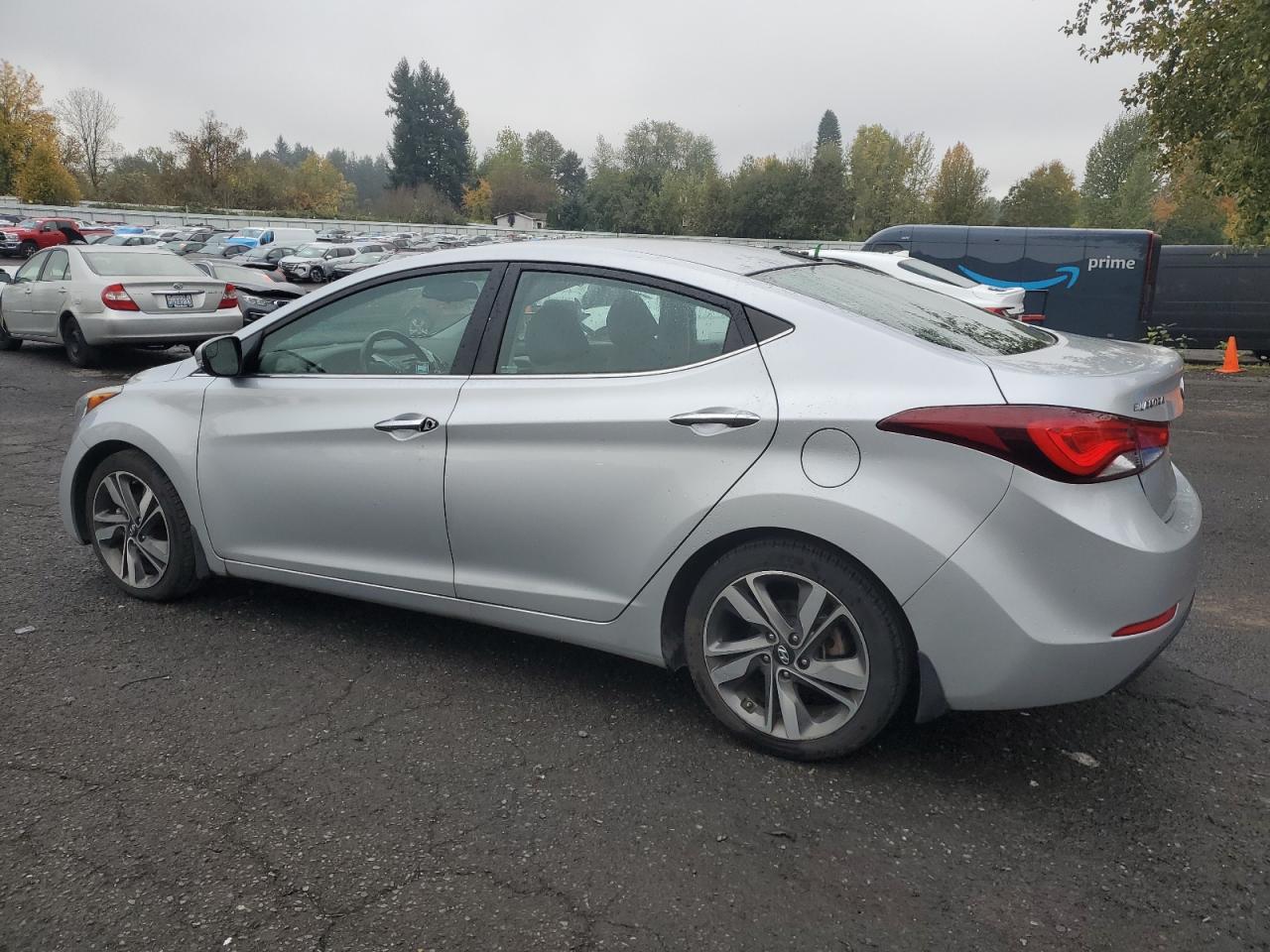 HYUNDAI ELANTRA SE
