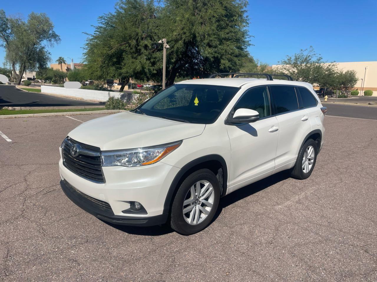 TOYOTA HIGHLANDER LE