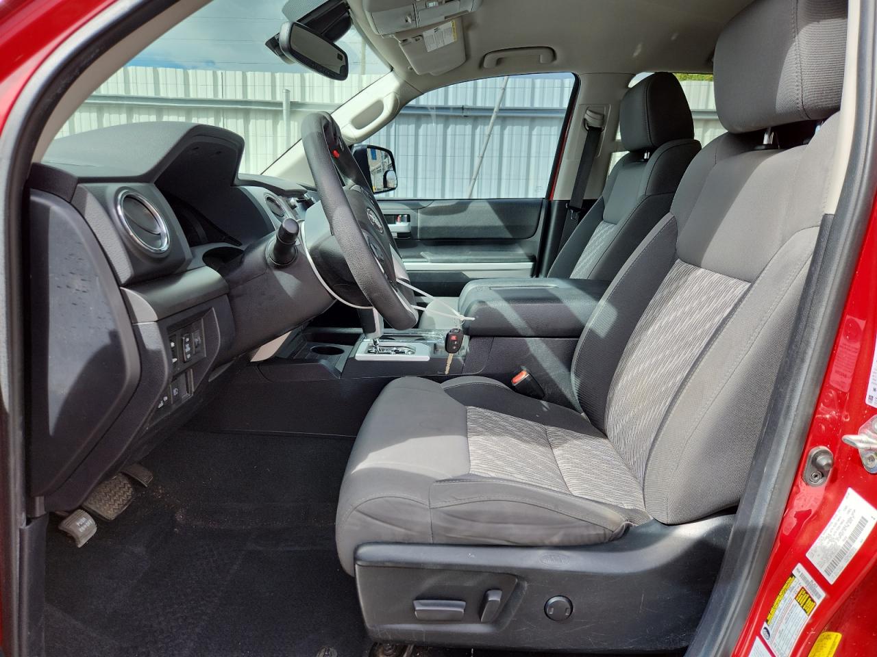 TOYOTA TUNDRA DOUBLE CAB SR