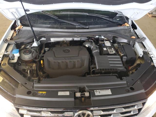 2018 VOLKSWAGEN TIGUAN SE 3VV3B7AX3JM214153