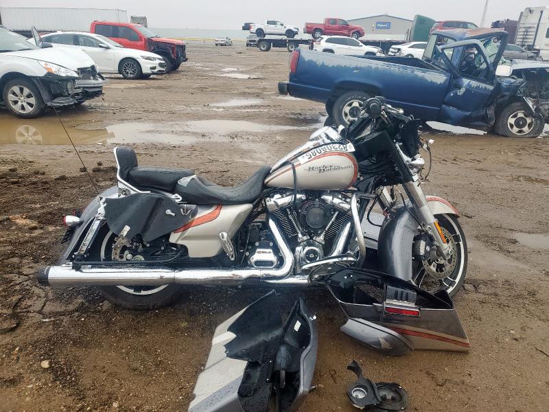 2018 HARLEY-DAVIDSON FLHX STREET GLIDE 1HD1KBC18JB654540