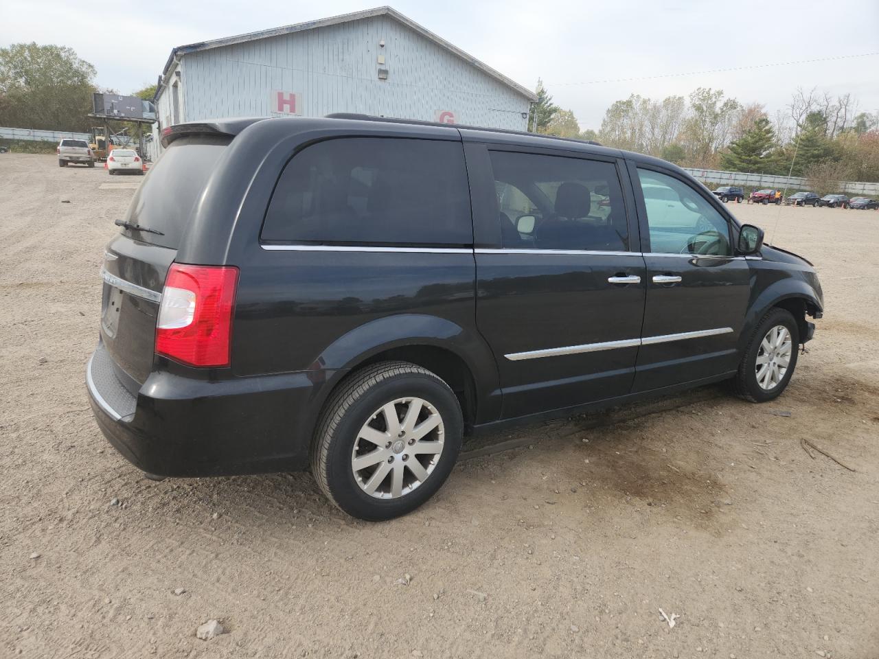 CHRYSLER TOWN & COUNTRY TOURING