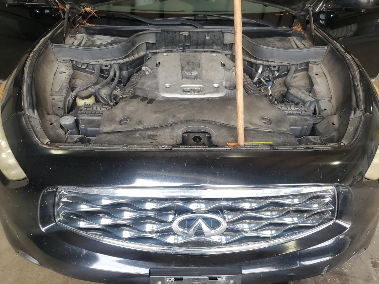 INFINITI FX35