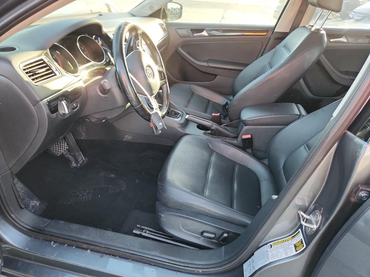 VOLKSWAGEN JETTA SEL